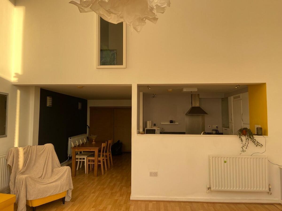 Apartment Bright And Spacious Loft Style *